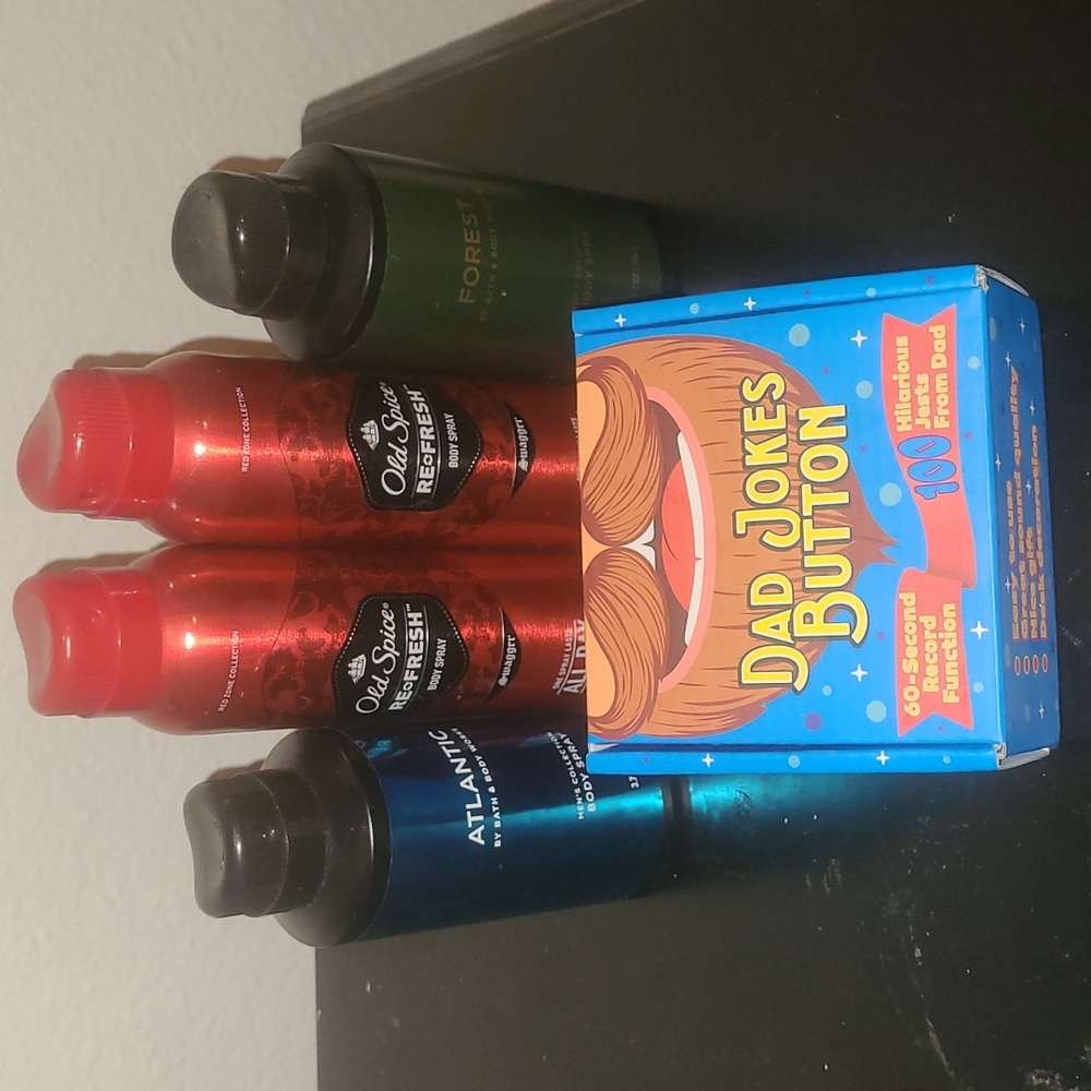 NIB 100 Dad Jokes Button Bundle